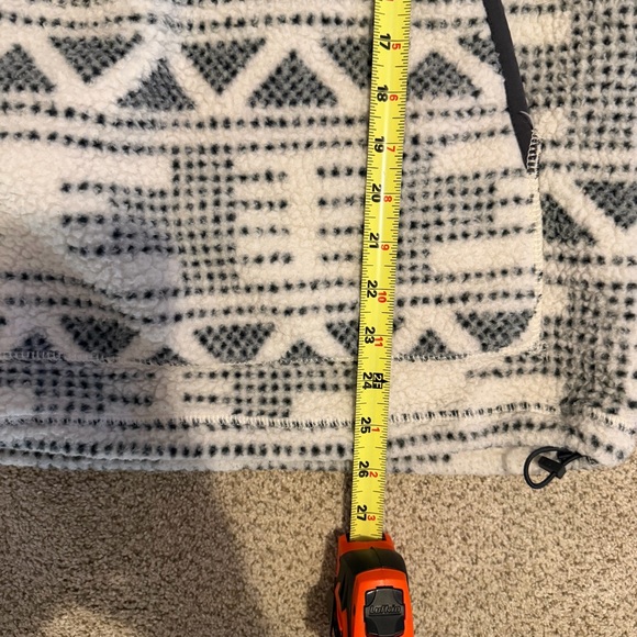 Carhartt Women’s Relaxed Fit Fleece Pullover Geometric Aztec Design Style 104922 - Picture 12 of 13